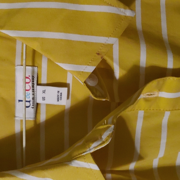 Shirt - Picture 2 of 4